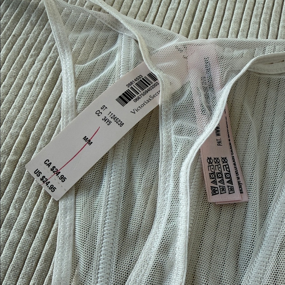 NWT WOMENS VICTORIAS SECRET THONG PANTIES SIZE M - Picture 4 of 4